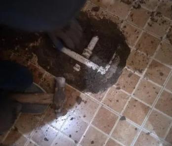 新龙卫生间漏水维修公司为您分享下卫生间渗水如何处理及注意事项