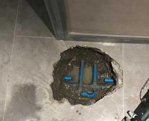 新龙阳台漏水维修公司分享下暖气管道漏水的原因有哪些